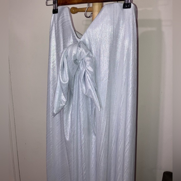 Caroline Constas Kaia Silver Gown NWT - Picture 10 of 17